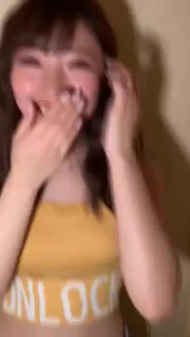 里仲ゆい ギャルとトイレで即ハメ…