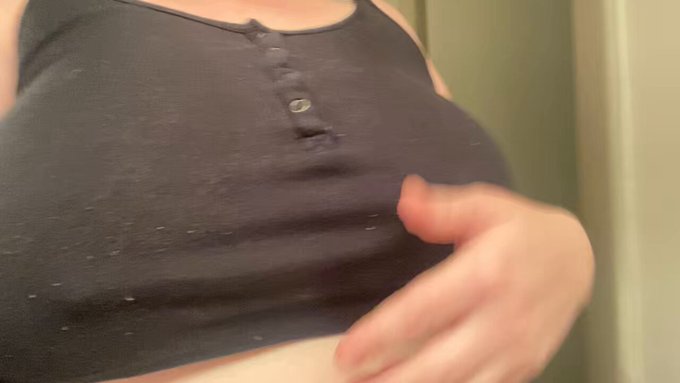 Who wants to cum on my titties ? #content #sellingcontent #onlyfans https://t.co/F1Qg2gLjSX<a href="/tag/content"class="tags">#content</a><a href="/tag/sellingcontent"class="tags">#sellingcontent</a><a href="/tag/onlyfans"class="tags"><span>#onlyfans</span></a>