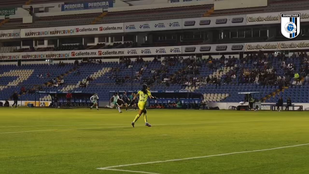 🔥 GOOOOOOOOOOOOOOL 🔥Así fue la anotación de Jennie Lakip para abrir el marcador. Presenta: @TimHortonsMX #CorazónyAguante
