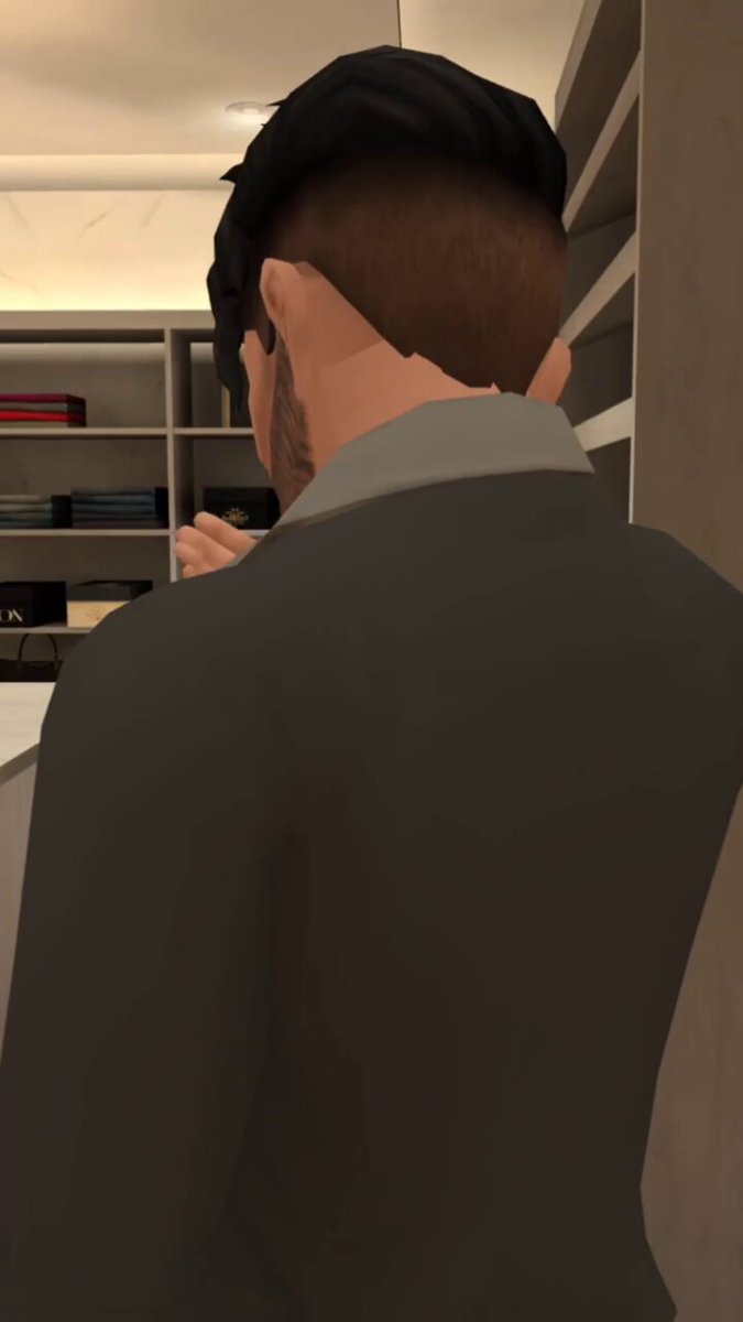 Hey Avakin, you say that men don't wear feminine styled clothing.but can  you explain THIS?! *CHUN* : r/AvakinOfficial