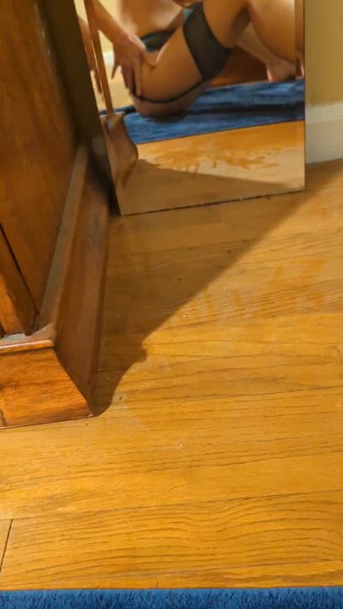 There's nothing like a good tease at the beat drop 😜 #lingerie #thickthighs #shavedhead #onlyfans #snapmodel<a href="/tag/lingerie"class="tags"><span>#lingerie</span></a><a href="/tag/sexy"class="tags"><span>#sexy</span></a><a href="/tag/thickthighs"class="tags"><span>#thickthighs</span></a><a href="/tag/shavedhead"class="tags"><span>#shavedhead</span></a><a href="/tag/onlyfans"class="tags"><span>#onlyfans</span></a>