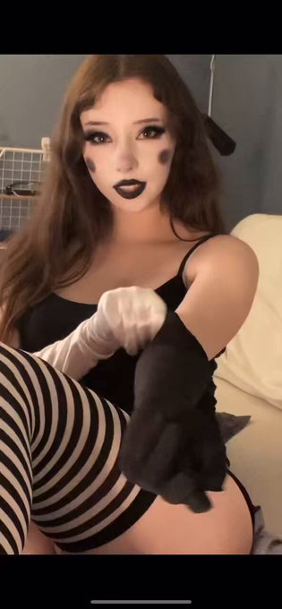 I won&rsquo;t say anything 🤫You have permission ;) https://t.co/hiq7D9I030<a href="/tag/teen"class="tags"><span>#teen</span></a><a href="/tag/horny"class="tags"><span>#horny</span></a><a href="/tag/nsfw"class="tags"><span>#nsfw</span></a><a href="/tag/leaked"class="tags"><span>#leaked</span></a><a href="/tag/freakygirl"class="tags"><span>#freakygirl</span></a><a href="/tag/amateur"class="tags"><span>#amateur</span></a>