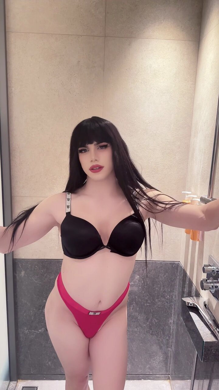 @NatalieTwitchs video Tweet