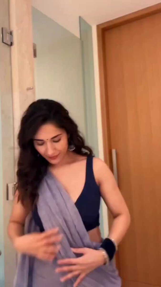 0aJ77M3B7XL-SDCE?format=jpg&name=medium