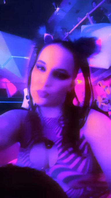 Alice In Wonderland 🕳️🐇🍄🥰💕🕰️ https://t.co/SlS70WK3oZ