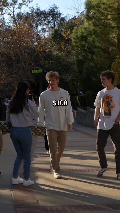 I gave these college boys a big surprise ;) https://t.co/GY3GT5eiz2