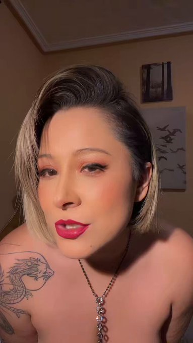 So do you have nice hands? https://t.co/e6lWZiJI56<a href="/tag/newprofilepic"class="tags"><span>#newprofilepic</span></a>