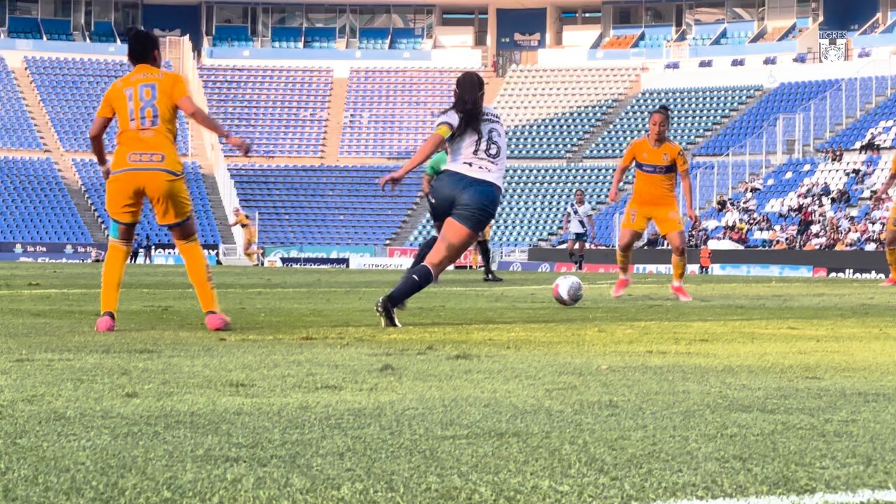 Nuestra 🔟 @Jennihermoso diciendo presente en el marcador.@Bitso