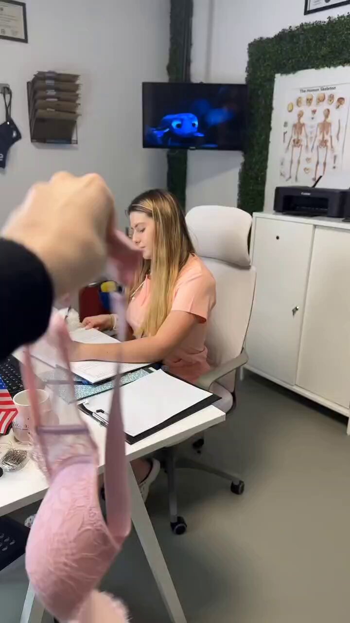 @TheActressVerses video Tweet