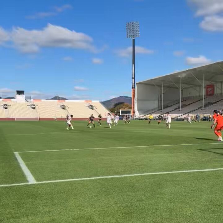 Wilky’s opener from pitch side 🤍🖤🇳🇿