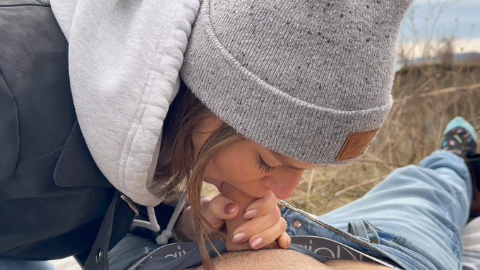 The cloud cover sure sucked during the eclipse 😏 https://t.co/6KjcJA9bf0