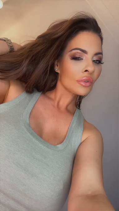 XX 💋 https://t.co/TpO9wmrABi<a href="/tag/linseydawnmckenzie"class="tags"><span>#linseydawnmckenzie</span></a>