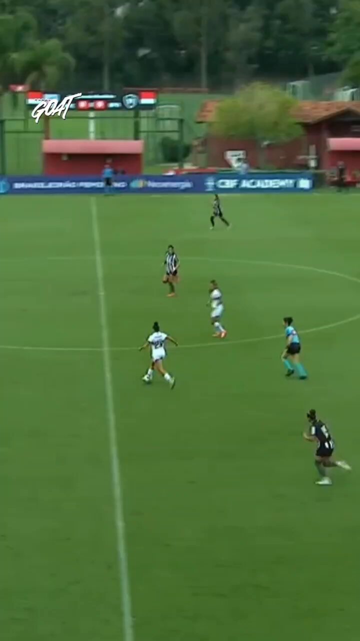 Goleada Tricolor! ⚽️⚽️⚽️Vem comigo conferir os três gols da vitória do @SaoPauloFC_Fem nesse domingão! 📹 @CanalGOATBR