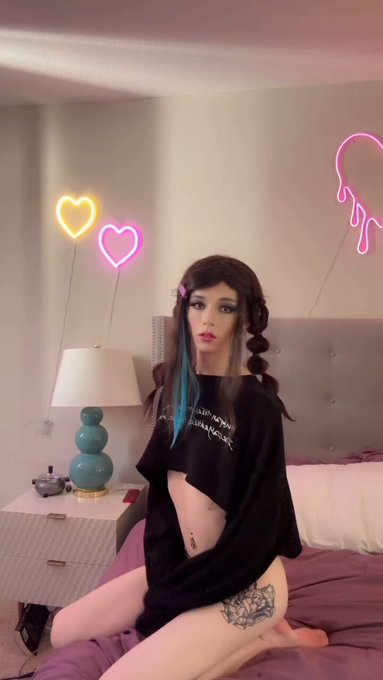 Would you let me foot slut you? He did...😉 https://t.co/JJqkT1kX4e<a href="/tag/cute"class="tags"><span>#cute</span></a><a href="/tag/trap"class="tags"><span>#trap</span></a><a href="/tag/femboy"class="tags"><span>#femboy</span></a><a href="/tag/onlyfansfree"class="tags"><span>#onlyfansfree</span></a><a href="/tag/onlyfans_girl"class="tags"><span>#onlyfans_girl</span></a>