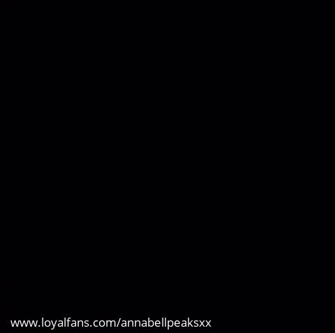 I just sold a video on #realloyalfans. Take a look here: https://t.co/R3G6pA8O23 https://t.co/t8SWkP
