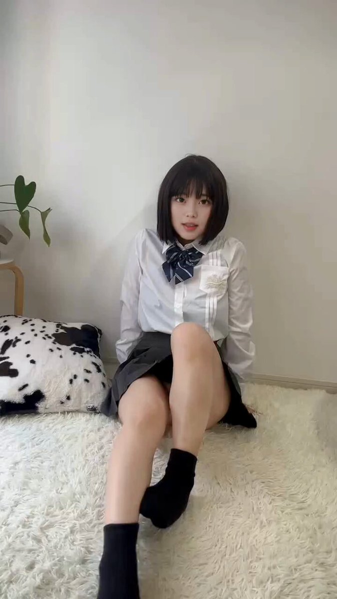 Video oleh @yururina_