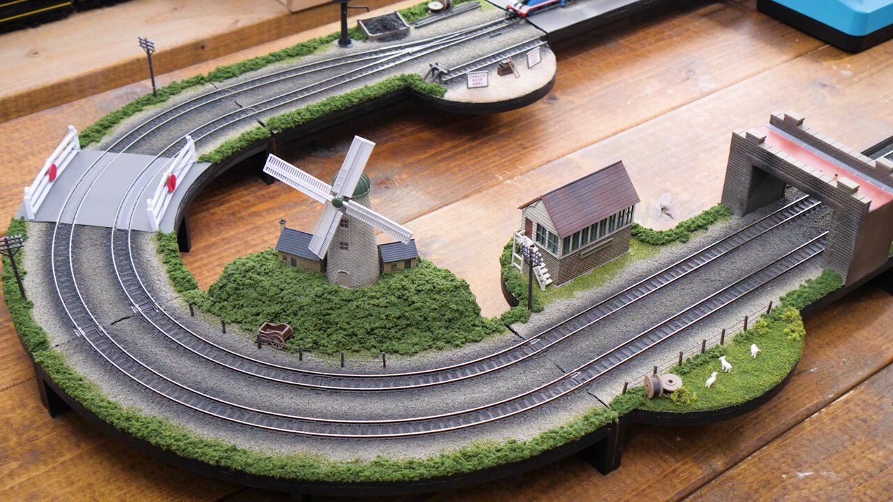 Nゲージレイアウト 03] 小松商店街鐵道 Nゲージ レイアウトベース 047_001_03 - YouTube