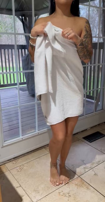 Can&rsquo;t wait to roam outside naked in the sun. https://t.co/jy6A0MSmvb