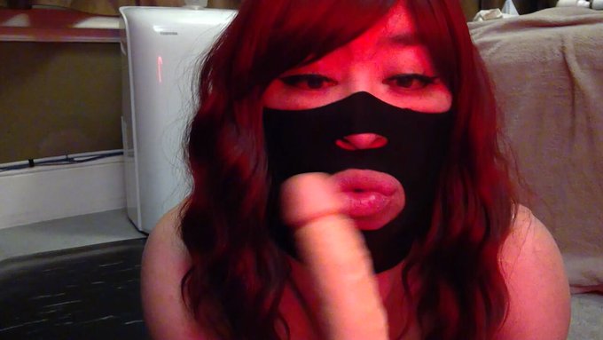 Would you fuck my throat or ass? https://t.co/rkKc4UrurB