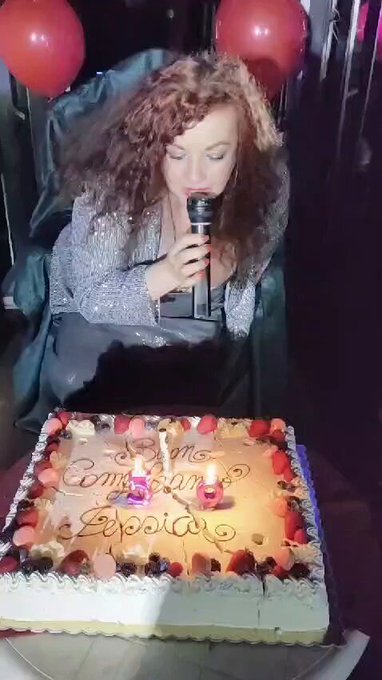 Bellissima festa 🤗  Ancora grazie!   #compleanno #jessicarizzo #ilmondodiatlantis https://t.co/tOS2R<a href="/tag/compleanno"class="tags">#compleanno</a><a href="/tag/jessicarizzo"class="tags"><span>#jessicarizzo</span></a><a href="/tag/ilmondodiatlantis"class="tags"><span>#ilmondodiatlantis</span></a>