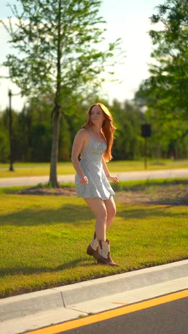 Honk if you love gingers 😇 https://t.co/vMq4dfeM3F