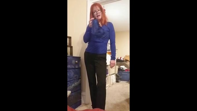 VID SOLD! smelling step moms panties 🔥 Check it out! https://t.co/epgJ9SnAXo #MVSales @manyvids https://t<a href="/tag/mvsales"class="tags"><span>#mvsales</span></a>