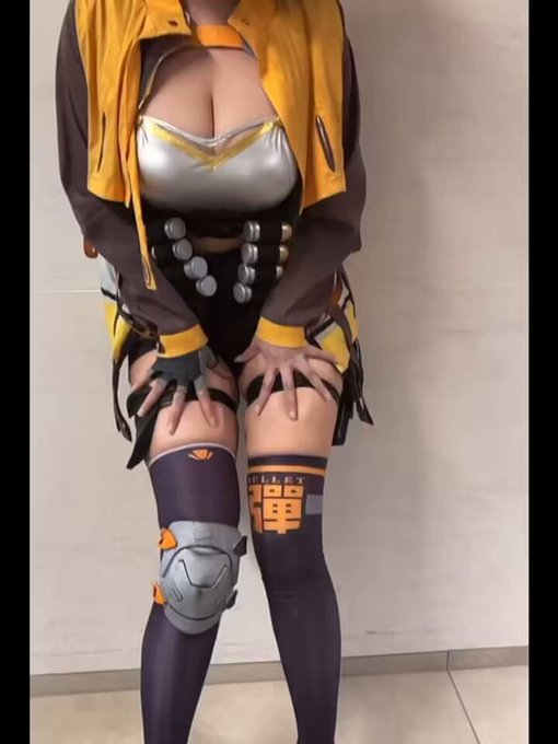 コスプレイヤーnatsumeのTwitter動画4