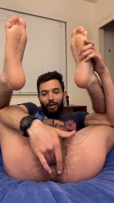 Was feeling a little lonely last night 😔 https://t.co/KiX3pHqNxA