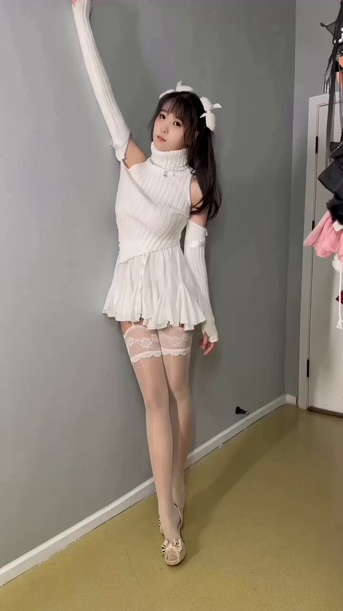 紫竹铃 紫竹铃2022最新 / zizhuling 2022 Latest outflow. Training girl. | Twitter Video  Tools