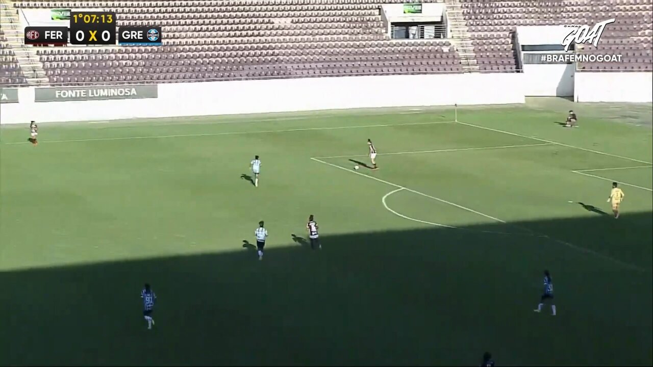 ⚽️ O PRIMEIRO DAS GURIAS GREMISTAS!Na calma e tranquilidade! Boa finalização da Dayana Rodríguez para abrir o placar! @GuriasGremistas na frente!🎥 @CanalGOATBR