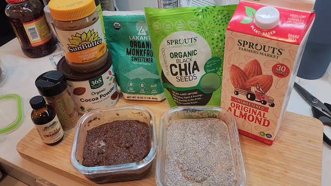 if anyone often forgets to take fiber like psyllium etc, i highly recommend chia seeds esp chia pudding:)