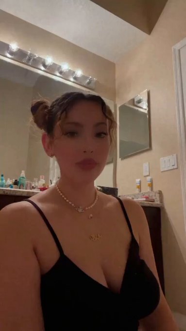 come check my bio for more https://t.co/uy5uag8jcw