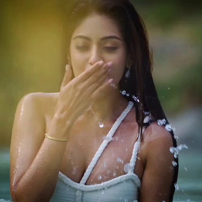 t3EVDicMFwF6idsd?format=jpg&name=small