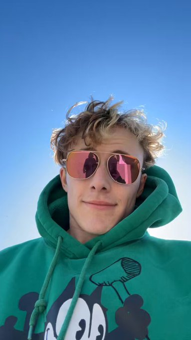 I love wind with a passion https://t.co/3R7QF23kUW