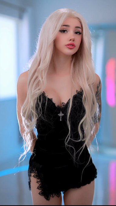 I want you ? https://t.co/EKl8wkfDF9