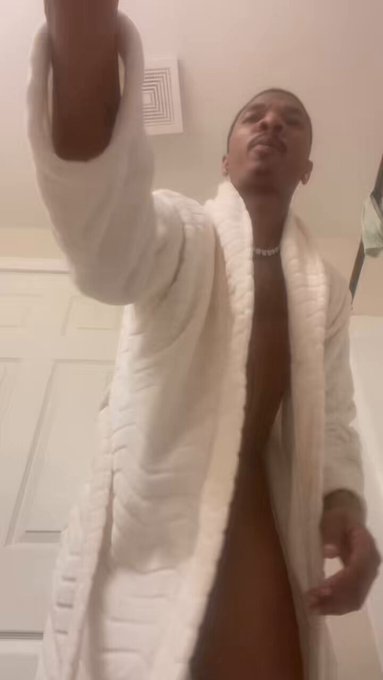 Heavy ass nuts need to be released https://t.co/HhOQX0Mkqf<a href="/tag/newprofilepic"class="tags"><span>#newprofilepic</span></a>