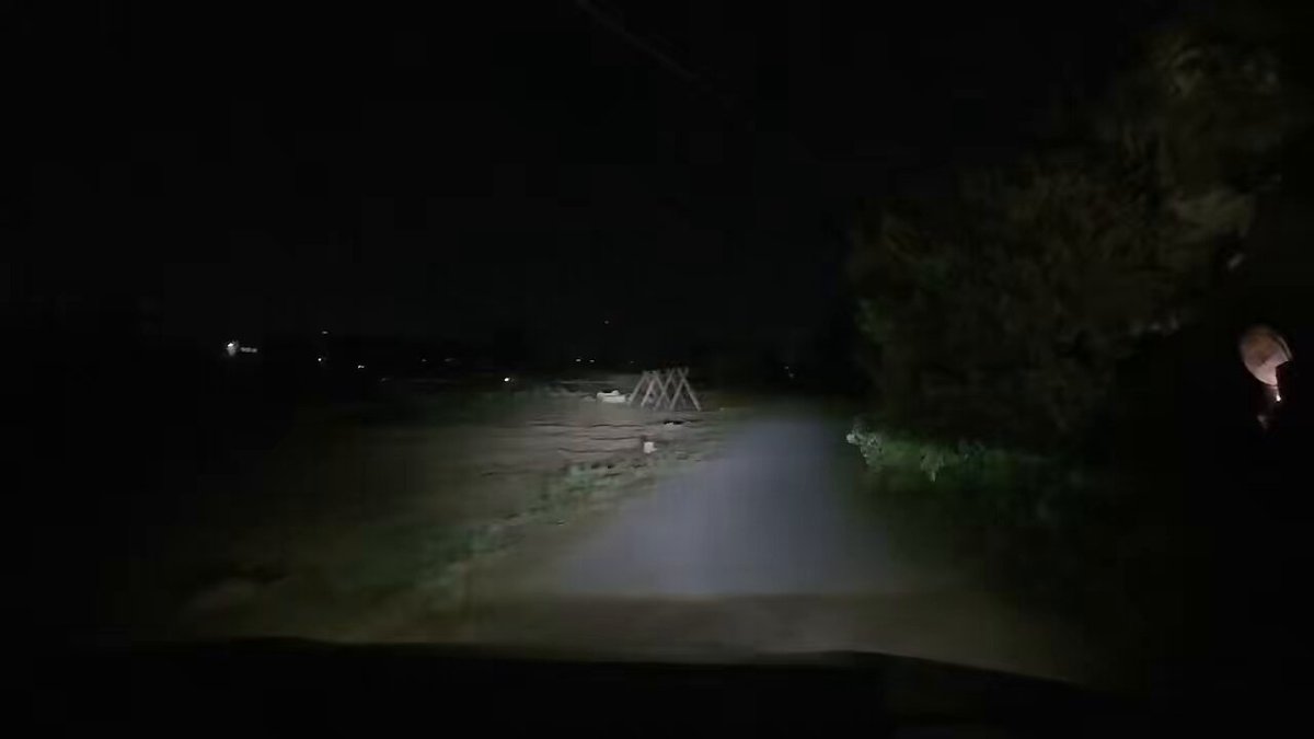鉄車 - Search / X