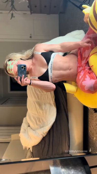 Cheat meal made me full https://t.co/rw6wyt1vye