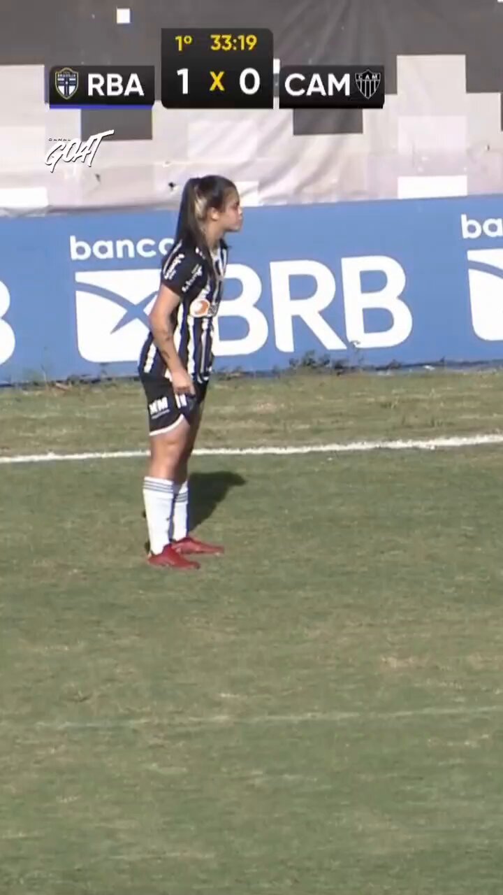 Bora conferir o empate do Galo! Ju Pacheco aproveitou o rebote e marcou o gol das Vingadoras! 📹 @CanalGOATBR
