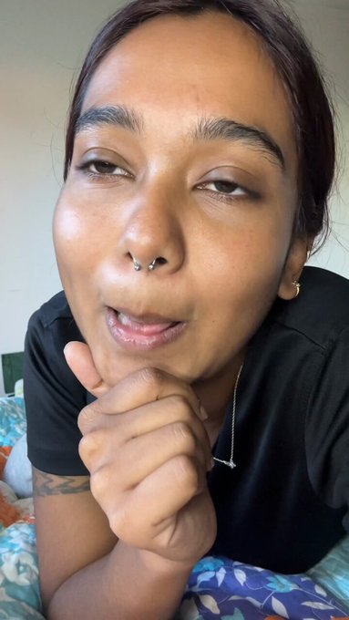 New video getting released this Friday ;) #solo #contentday https://t.co/iqgvHiGIJS<a href="/tag/solo"class="tags">#solo</a><a href="/tag/contentday"class="tags"><span>#contentday</span></a>