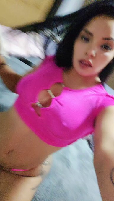 Buenos días mis cachondos quien me da un besito? https://t.co/rDSt2NrqTt