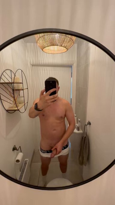 Turn around so I can fuck you whilst we gaze into each other&rsquo;s eyes from the mirror  *You know where