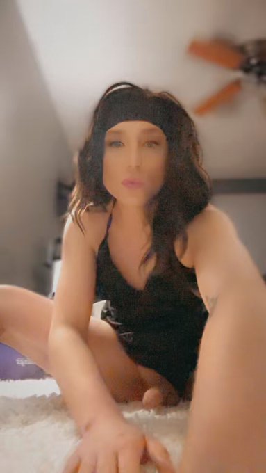 Let&rsquo;s be honest I&rsquo;m a dream come true.   RT if you&rsquo;d fuck me https://t.co/oUQeCQzURf<a href="/tag/sexy"class="tags"><span>#sexy</span></a><a href="/tag/nude"class="tags"><span>#nude</span></a><a href="/tag/ass"class="tags"><span>#ass</span></a><a href="/tag/horny"class="tags"><span>#horny</span></a><a href="/tag/pussy"class="tags"><span>#pussy</span></a><a href="/tag/braless"class="tags"><span>#braless</span></a><a href="/tag/thong"class="tags"><span>#thong</span></a>