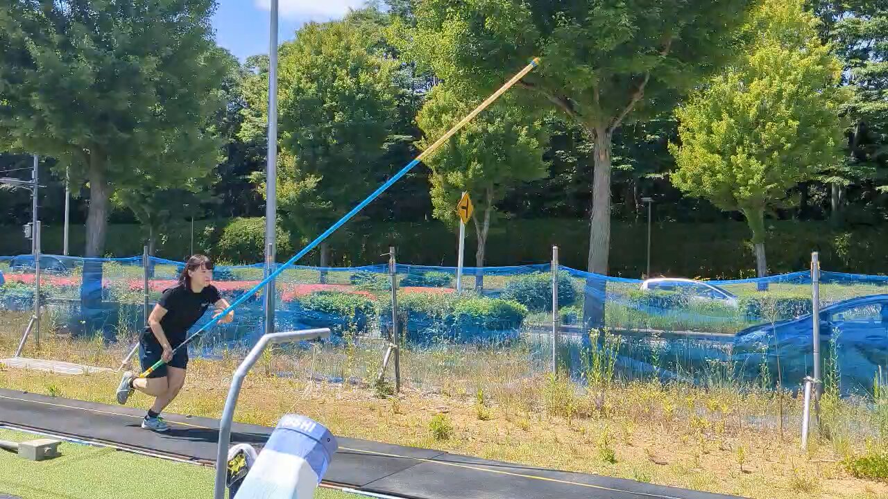 棒高跳　13-125 ポール　国産　つくば　カーボン 楽天市場】ブラックダイヤモンド パーシュートカーボンZ Black