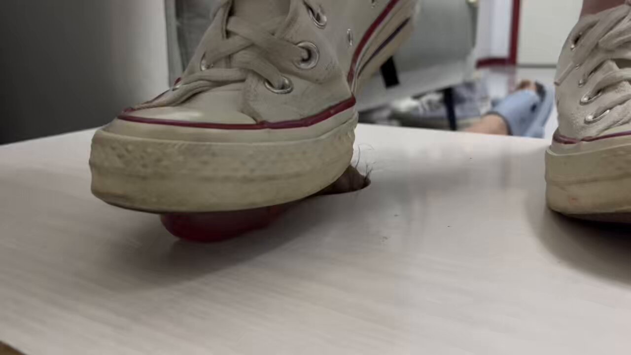 @boome61322133s video Tweet