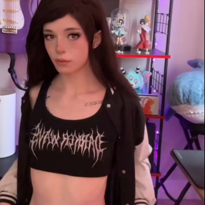 The face you see before i bury your cock balls deep in me... 🥰 https://t.co/CdCkABpfVL