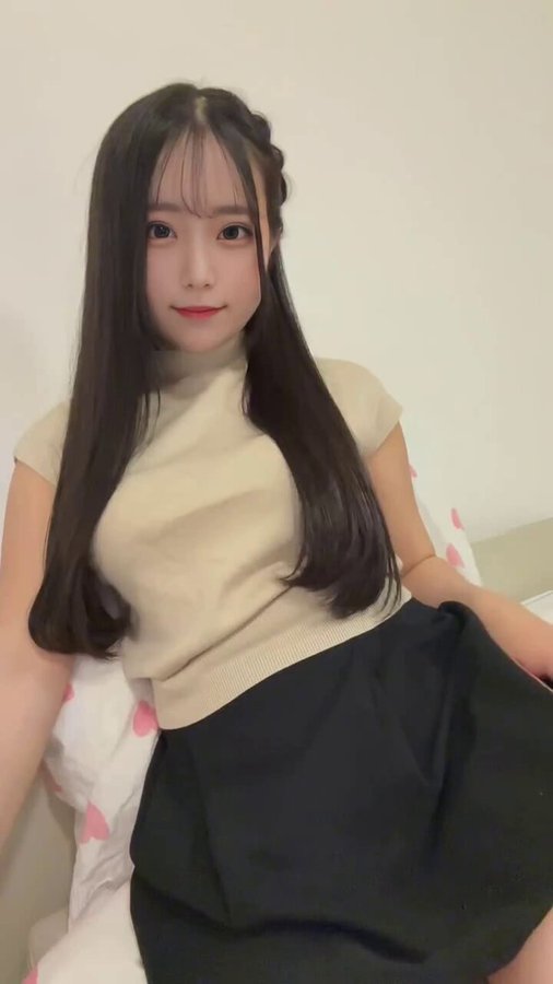 月曜から頑張ってる人には見えるよ〜｜裏垢女子 天使むにさん（@tenshi_muni）