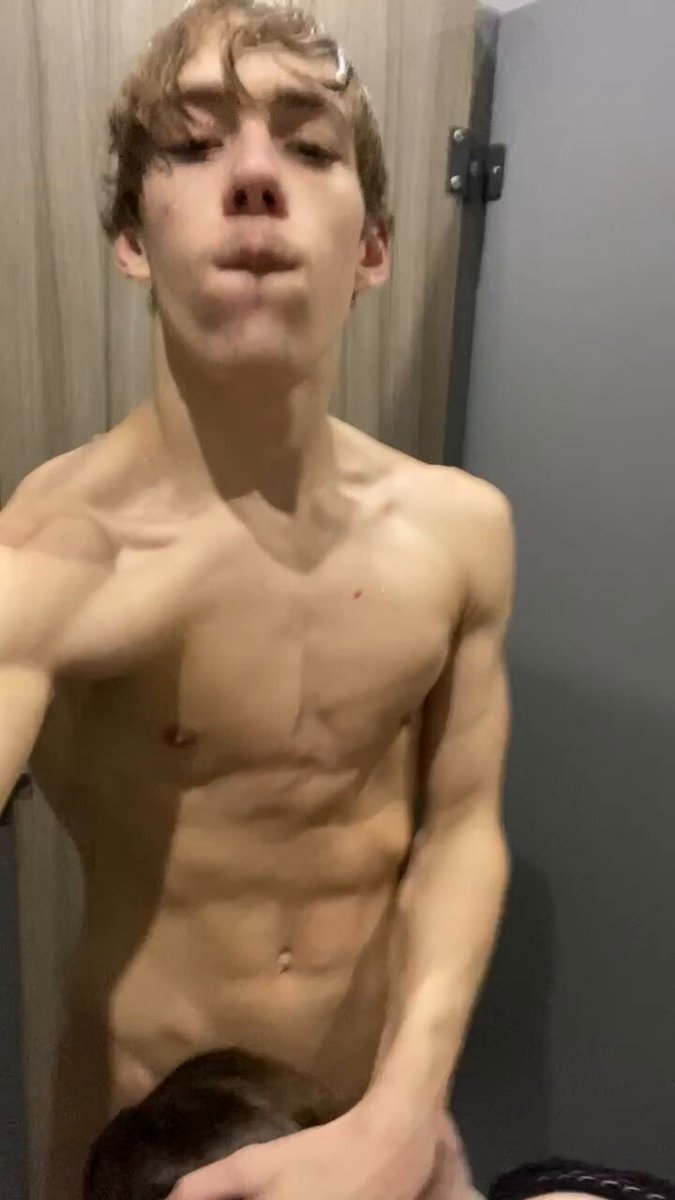 Tiktokers desnudos twitter