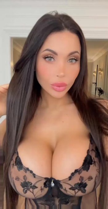 Good Morning and Happy Titty Tuesday? https://t.co/OE4AUQDLa9 https://t.co/isVH2IRhwl
