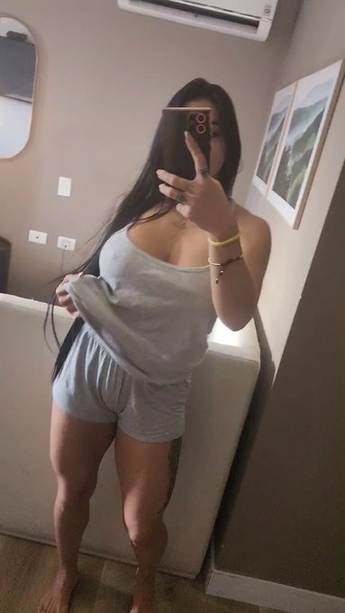 Como est&aacute;n papasitos? https://t.co/ybJvbCw1ht https://t.co/v8sFYU9YGs